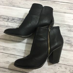 Women’s black boots booties casual zipper
